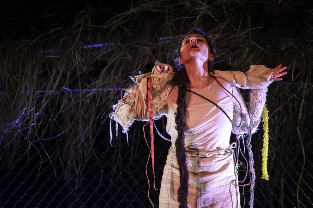 Clara Galante: l'intervista alla coscienza di Antigone
