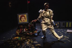 Orfani veleni: il naufragio di un vecchio attore